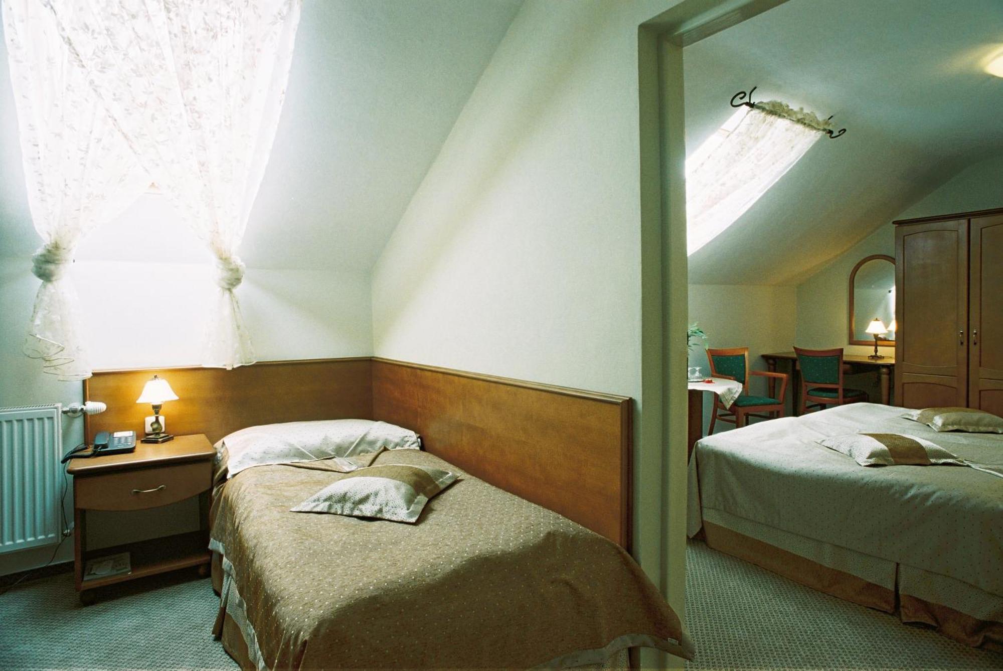 Park Hotel Tartuf Beladice Exterior photo