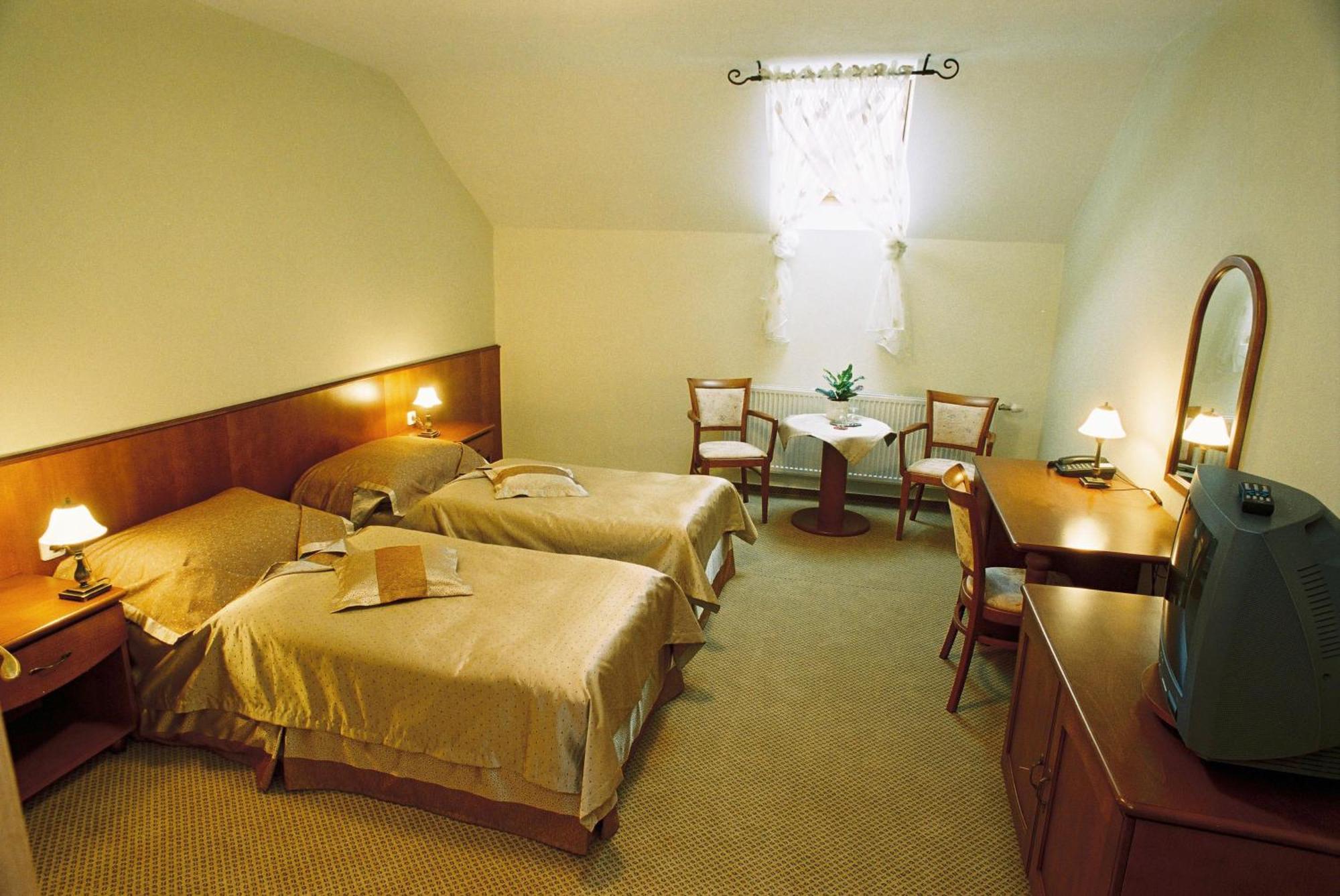 Park Hotel Tartuf Beladice Exterior photo
