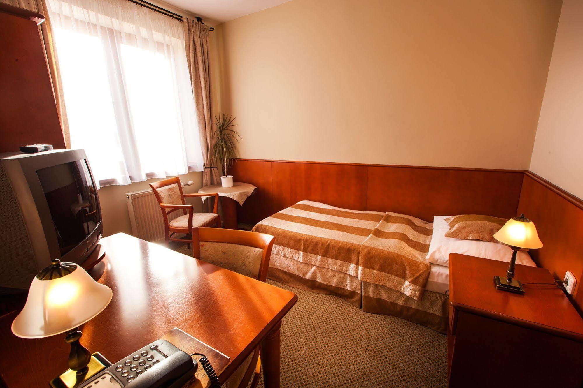 Park Hotel Tartuf Beladice Exterior photo