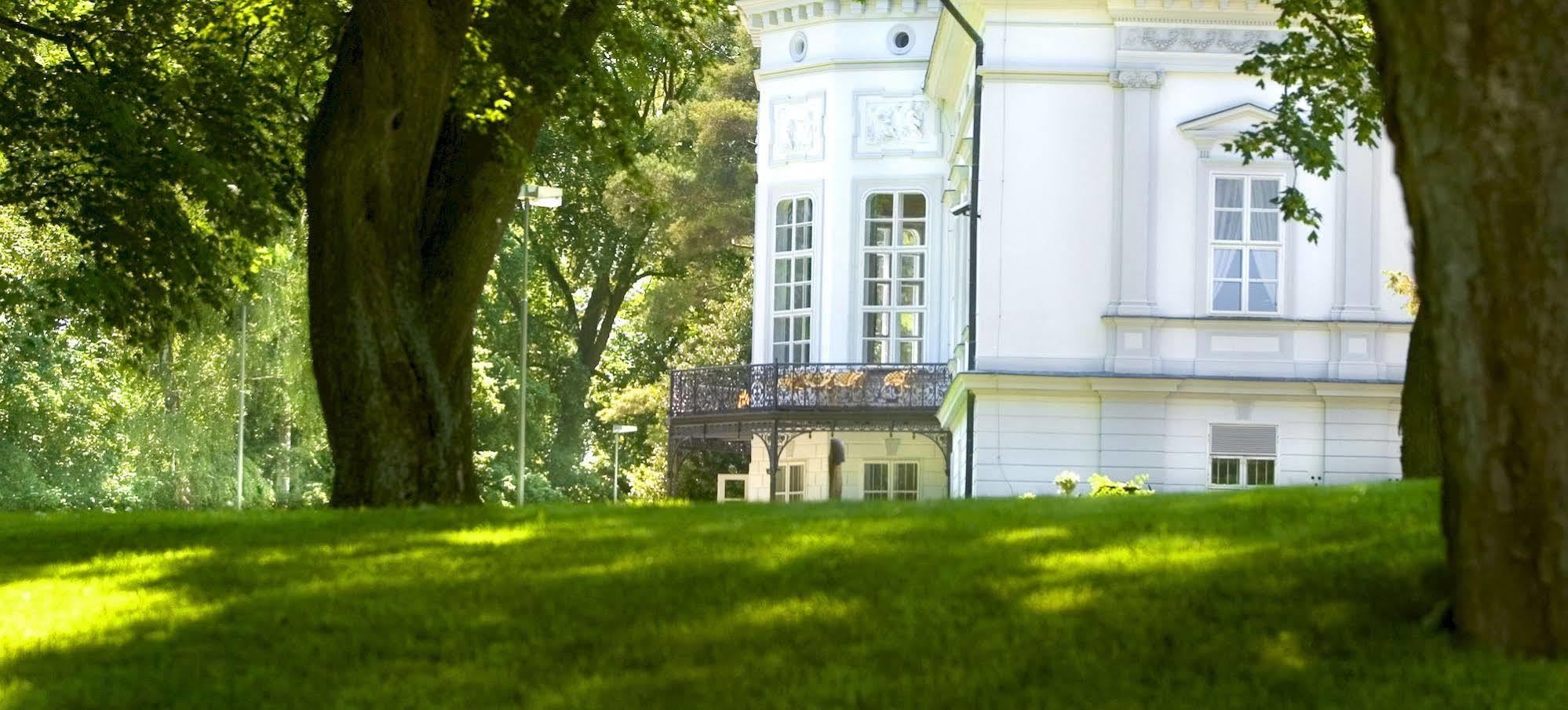 Park Hotel Tartuf Beladice Exterior photo